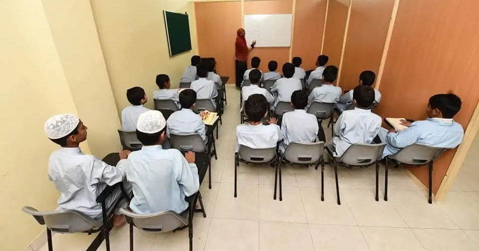 دی لٹل کڈز یونیورسٹی آف سکولنگ